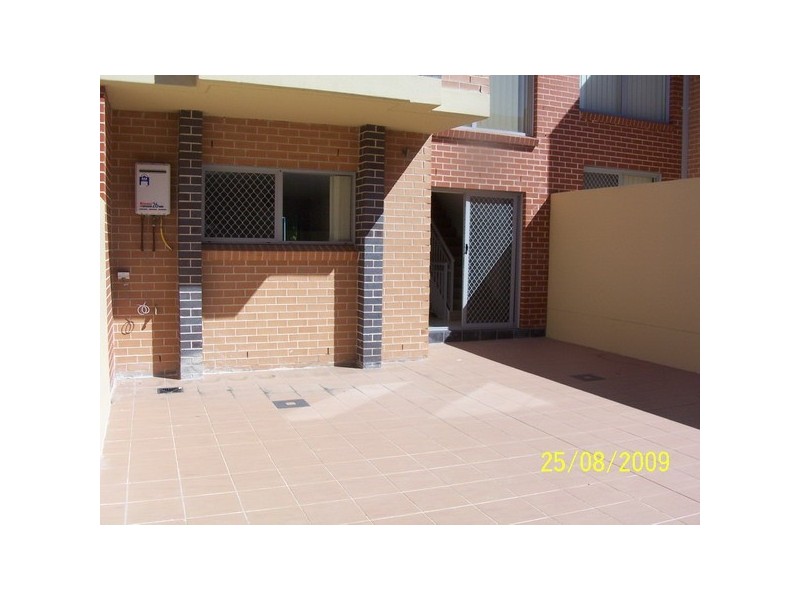 2/35-39 Deakin Street, Silverwater NSW 2128