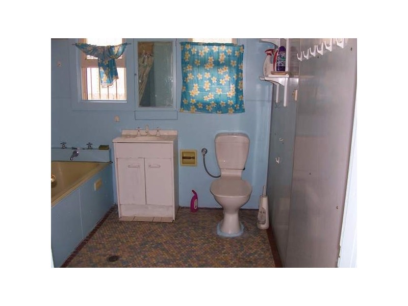 11 Brunswick St, Granville NSW 2142