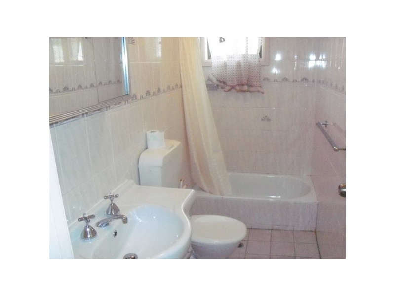 76 Harrow Road, Auburn NSW 2144