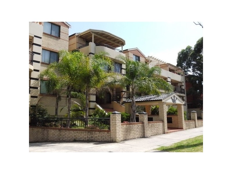 8/40 Station Rd, Auburn NSW 2144