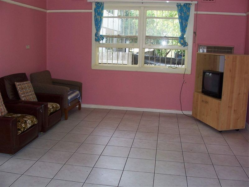 11 Brunswick St, Granville NSW 2142