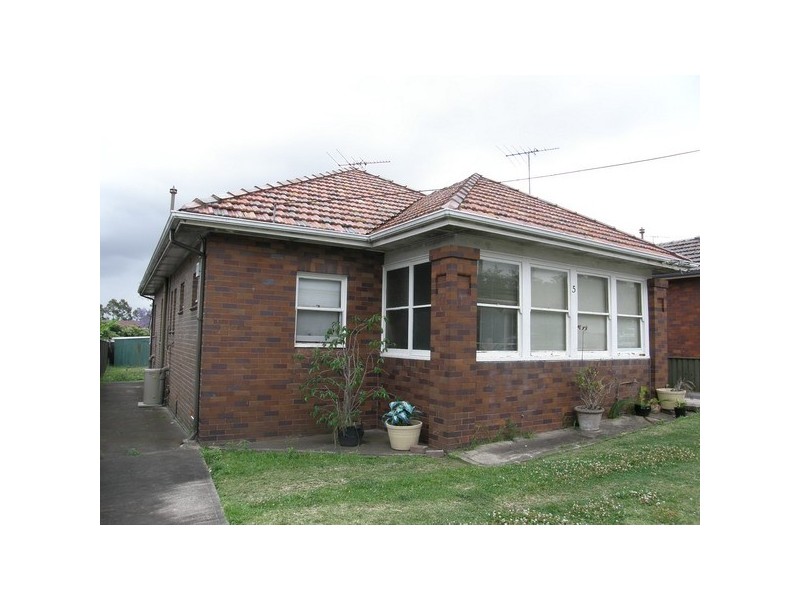 5 Braemar Av, Auburn NSW 2144