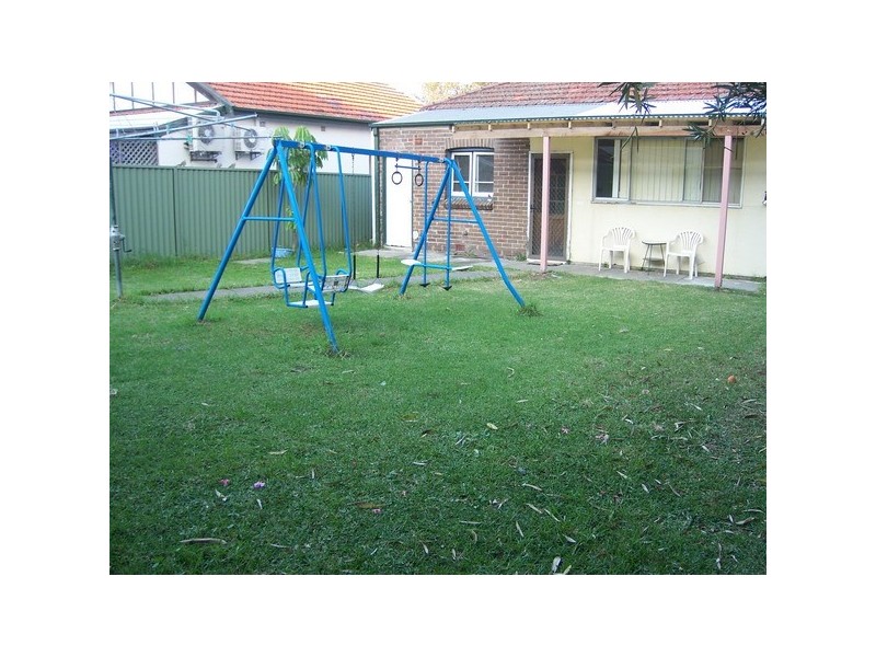 13 Telopea Ave, Homebush West NSW 2140