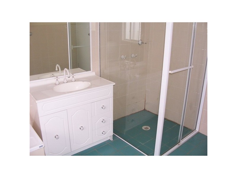 68 Chisholm Rd, Auburn NSW 2144