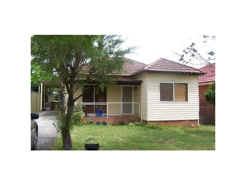 5 Mcclelland Rd, Chester Hill NSW 2162