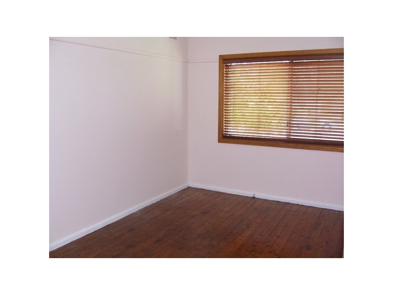 5 Mcclelland Rd, Chester Hill NSW 2162