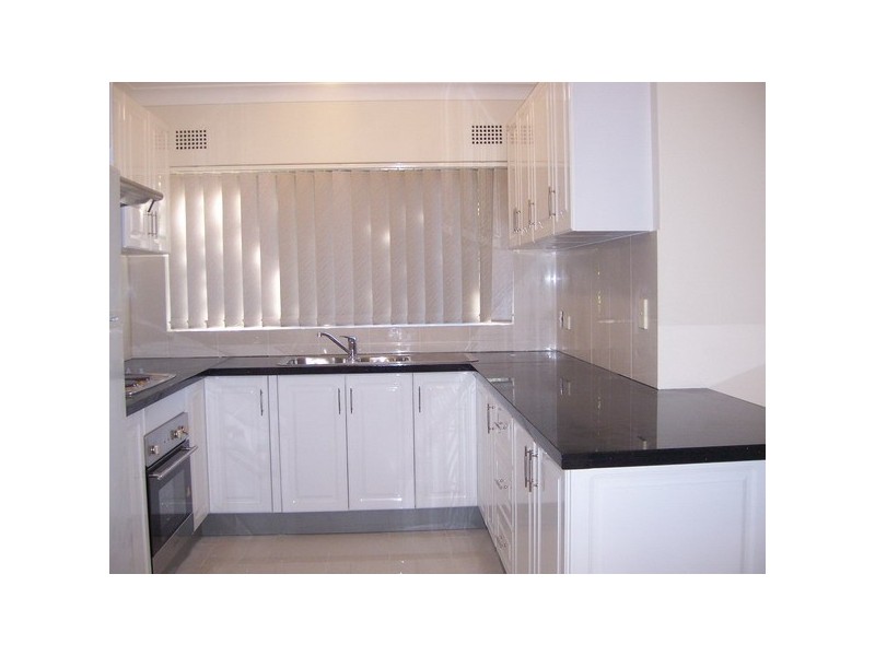 2/120 Harrow Road, Auburn NSW 2144