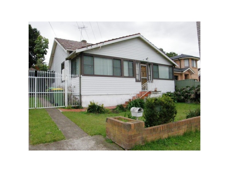 6 Fletcher Street, Northmead NSW 2152