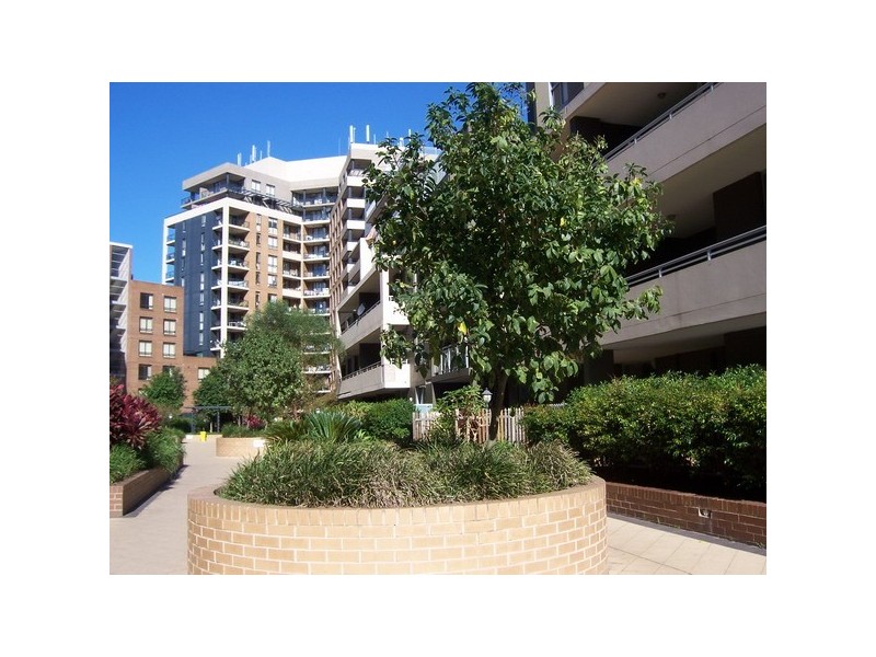 3315/57 Queen St, Auburn NSW 2144