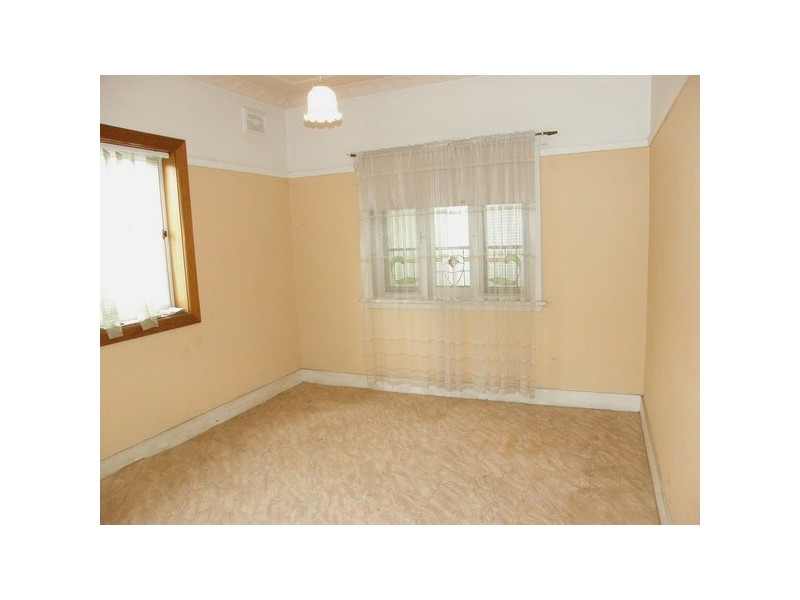 22 Edwin Street, Regents Park NSW 2143