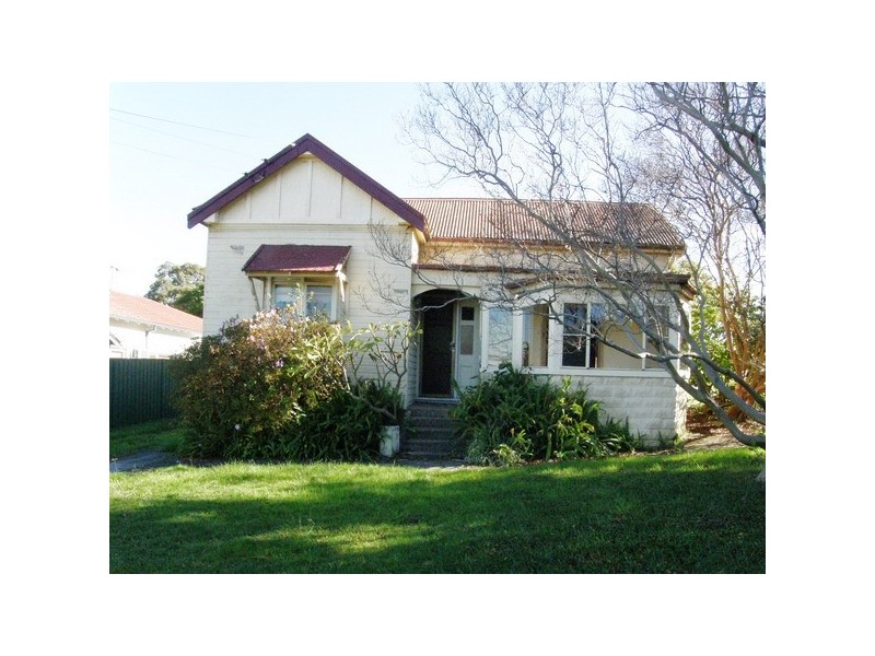 7 The Esplanade, Guildford NSW 2161