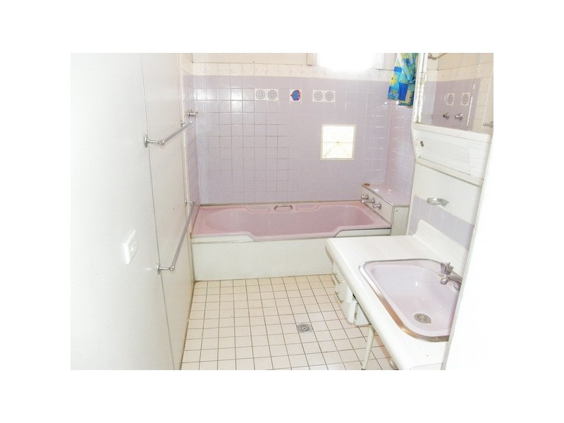 7 The Esplanade, Guildford NSW 2161