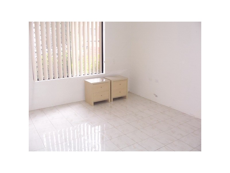 9/7-11 Kitchener Ave, Regents Park NSW 2143