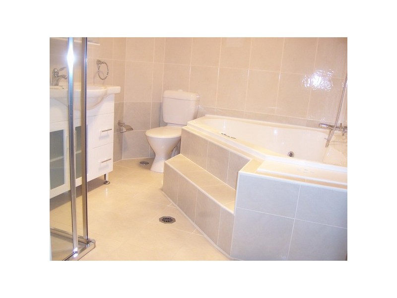 30 Cumberland Rd, Auburn NSW 2144