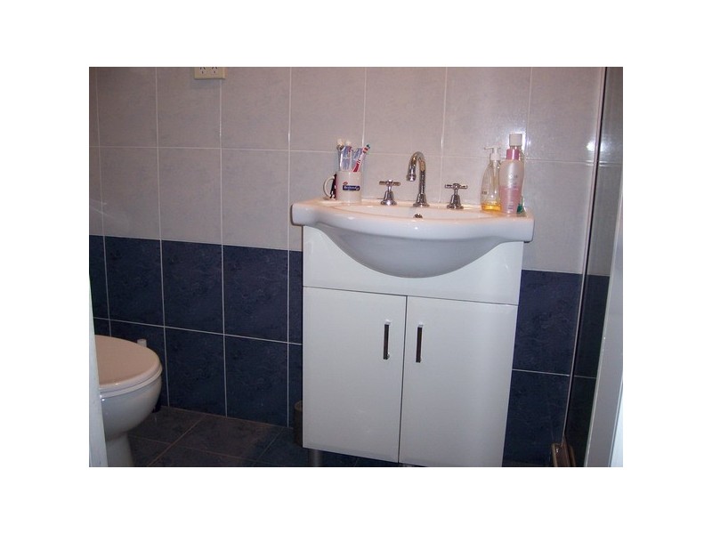 32 Kihilla Rd, Auburn NSW 2144