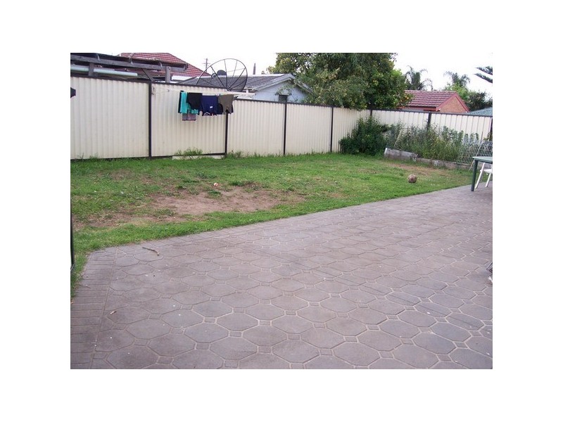 32 Kihilla Rd, Auburn NSW 2144