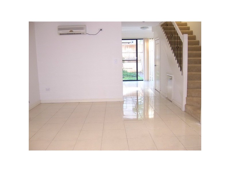 2/27 Hargrave Road, Auburn NSW 2144