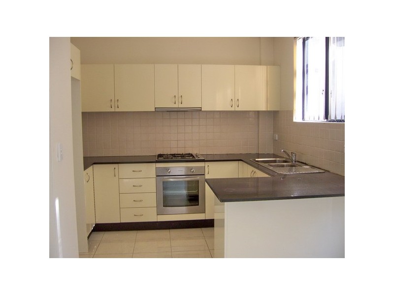 2/27 Hargrave Road, Auburn NSW 2144