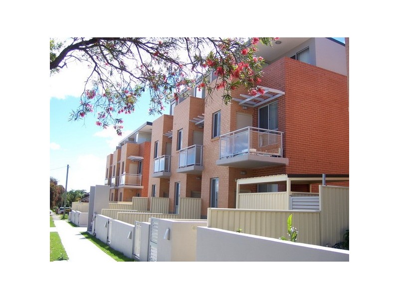 17/17-21 Kirkham Rd, Auburn NSW 2144