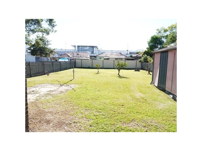 6 Gooreen Street, Lidcombe NSW 2141