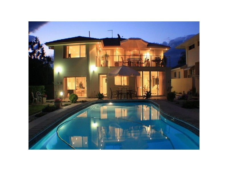 21 Sunset Boulevard, Tweed Heads NSW 2485