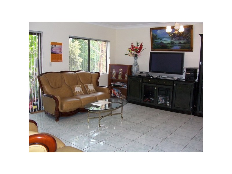 1/4 Maud St, Granville NSW 2142