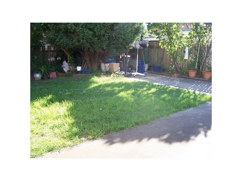 11 Hinchen St, Guildford NSW 2161