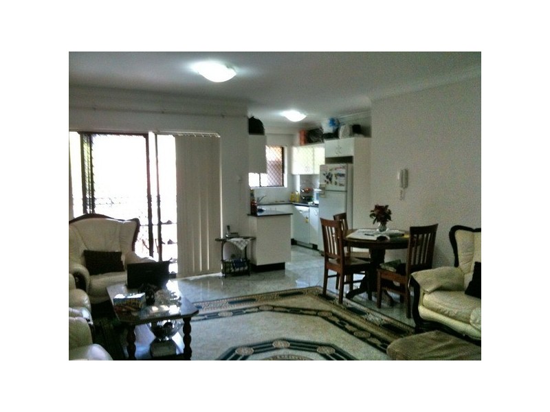 4/14-16 Macquarie Road, Auburn NSW 2144