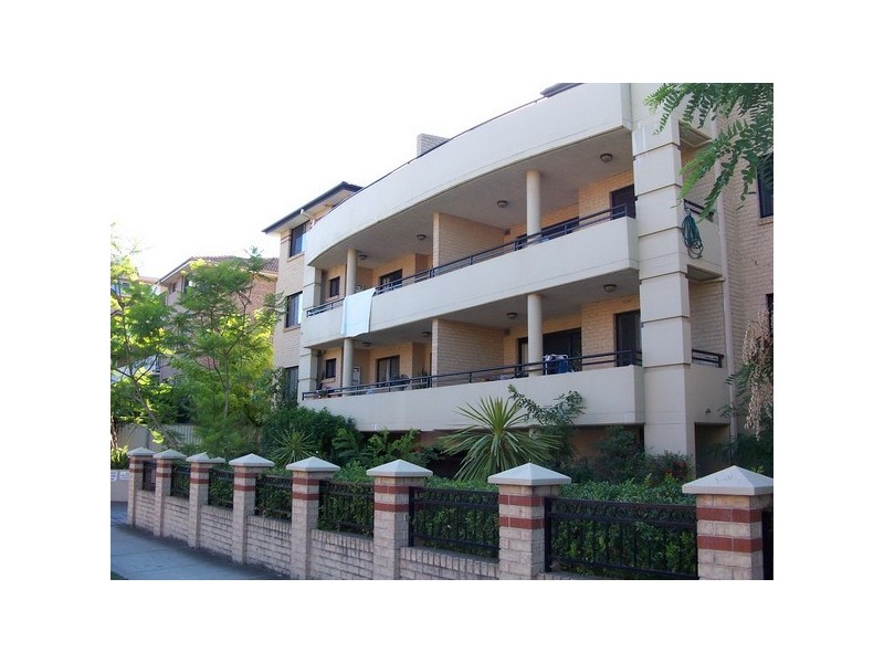 4/14-16 Macquarie Road, Auburn NSW 2144