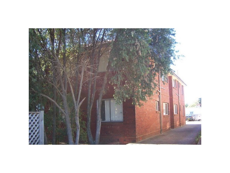 2/120 Harrow Road, Auburn NSW 2144