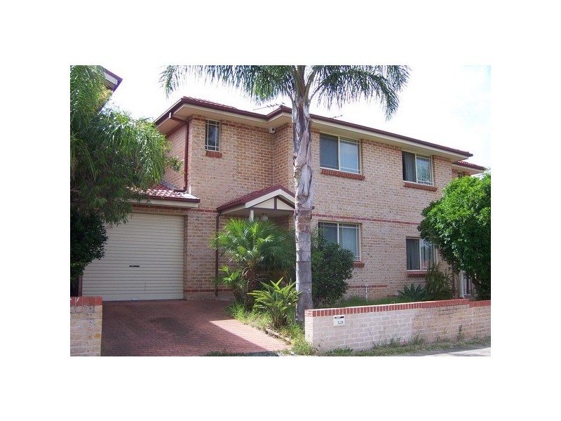 2/2A Gordon Road, Auburn NSW 2144