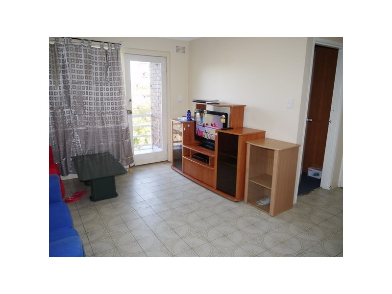 18/23 The Crescent, Berala NSW 2141