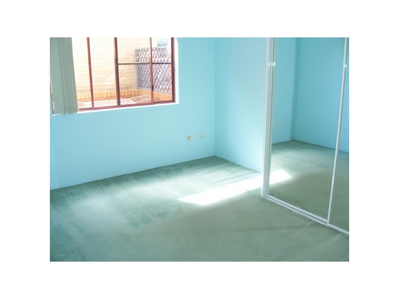 8/100 Northumberland Rd, Auburn NSW 2144