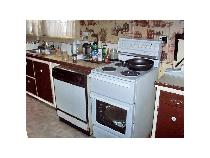 8 St Johns Rd, Auburn NSW 2144