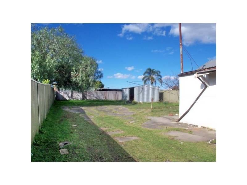 8 St Johns Rd, Auburn NSW 2144