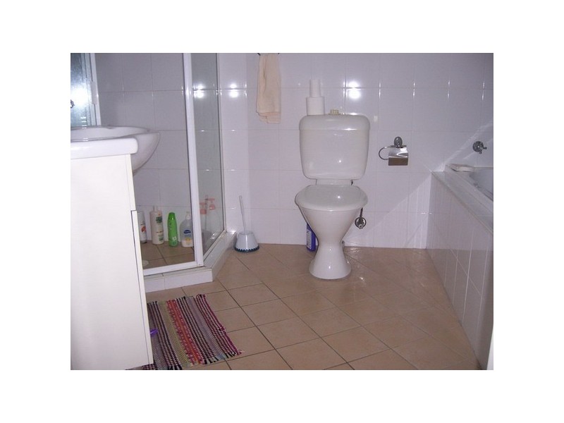 12/7-11 Kitchener Avenue, Regents Park NSW 2143