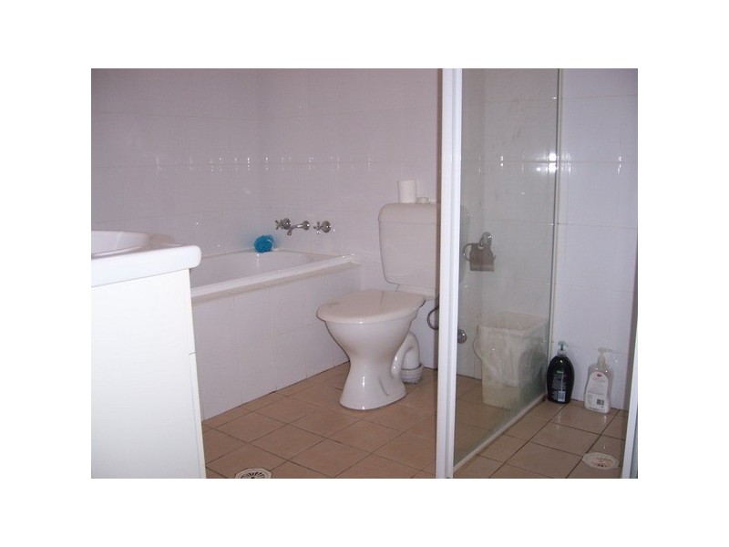 12/7-11 Kitchener Avenue, Regents Park NSW 2143