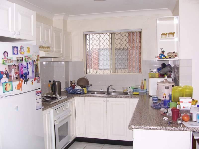 4/10-12  Kitchener Avenue, Regents Park NSW 2143