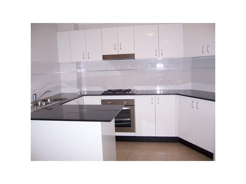 4/7-11  Kitchener  Ave, Regents Park NSW 2143