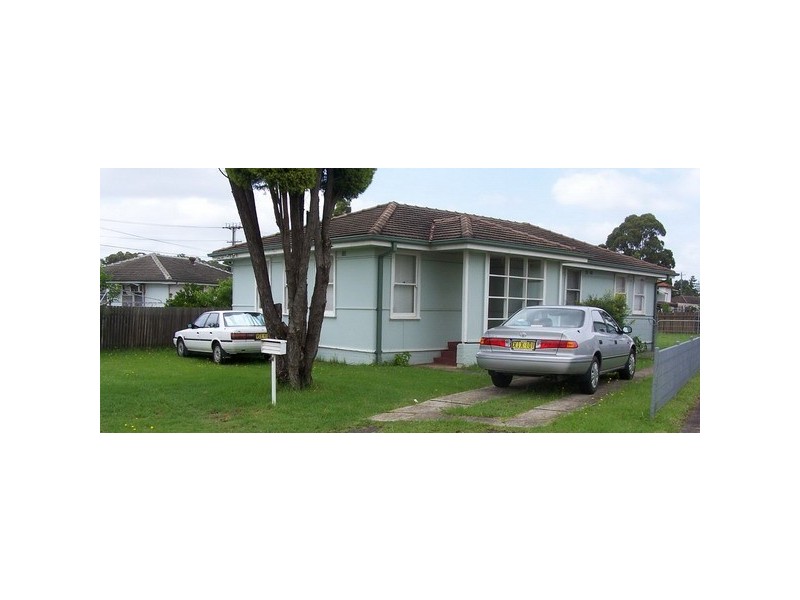 4  Unwin, Cabramatta West NSW 2166