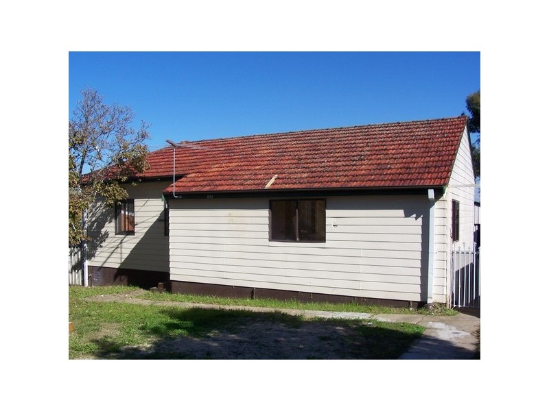 251 Cumberland Road, Auburn NSW 2144