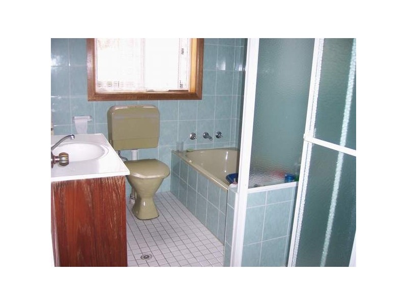 52  Lewis St, Regents Park NSW 2143