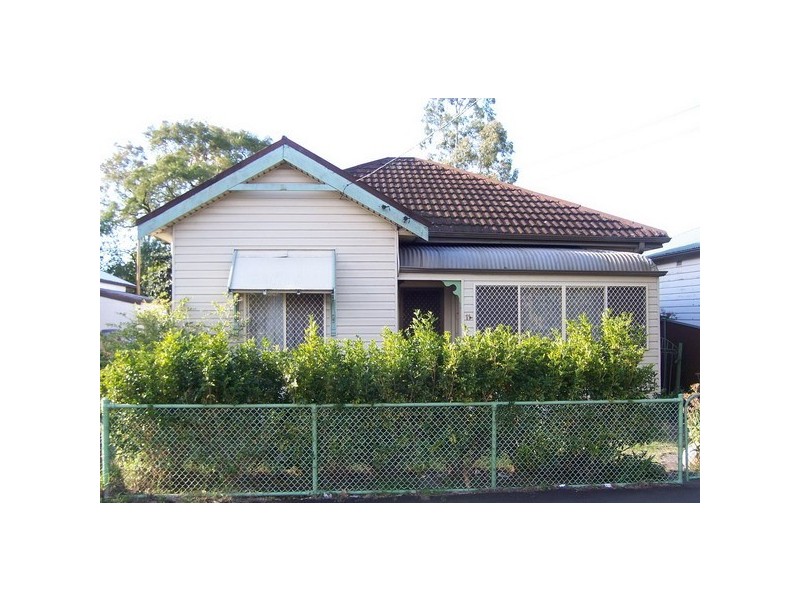 11  Victoria St, Granville NSW 2142