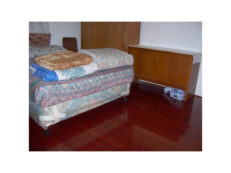 84 Blaxcell St, Granville NSW 2142