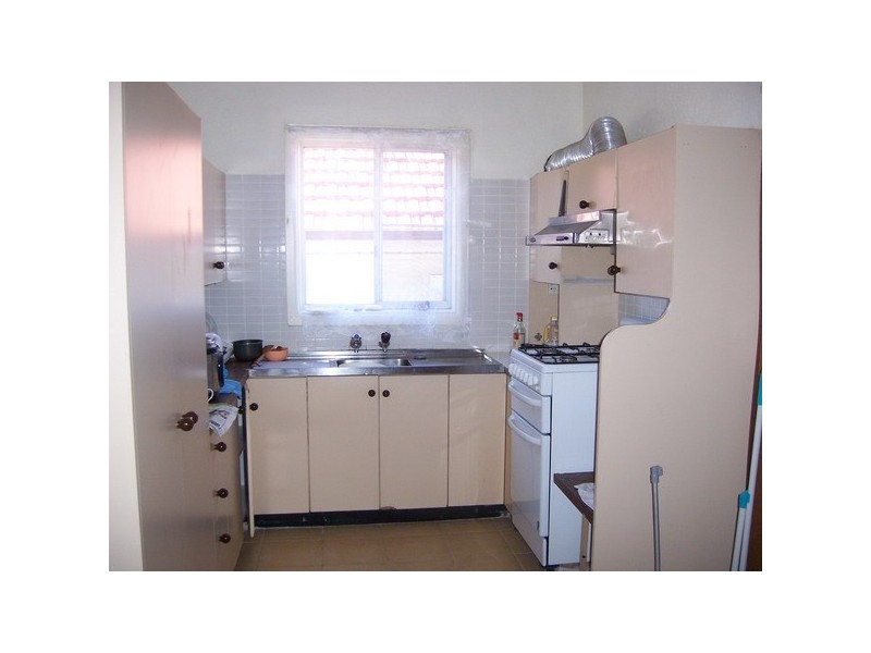 13 Kibo Road, Regents Park NSW 2143