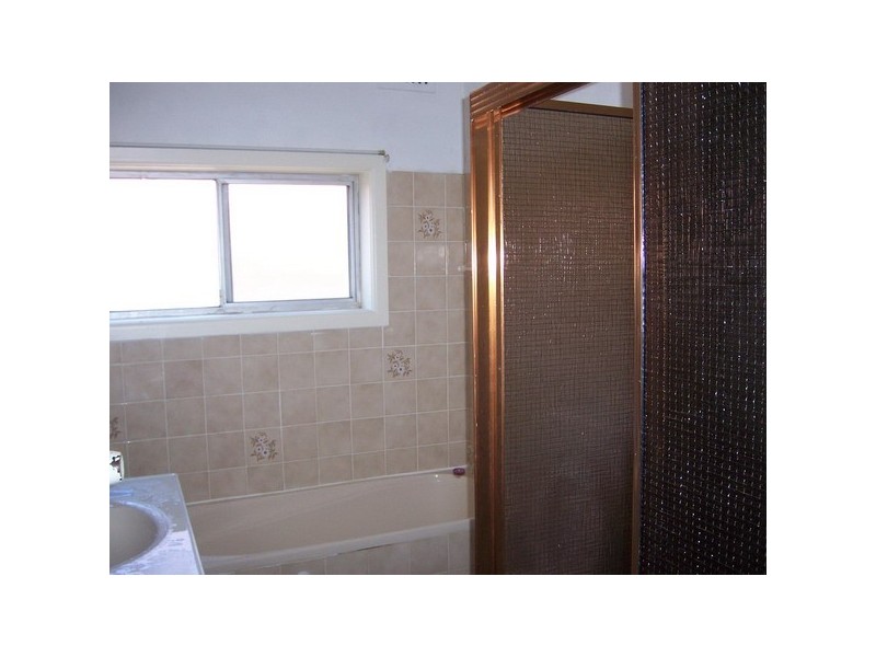 13 Kibo Road, Regents Park NSW 2143