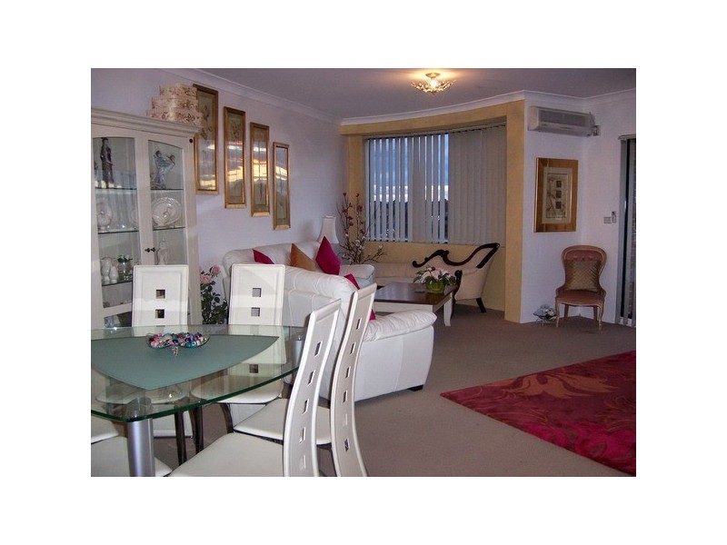 Level 1 20/2   Amy Street, Regents Park NSW 2143