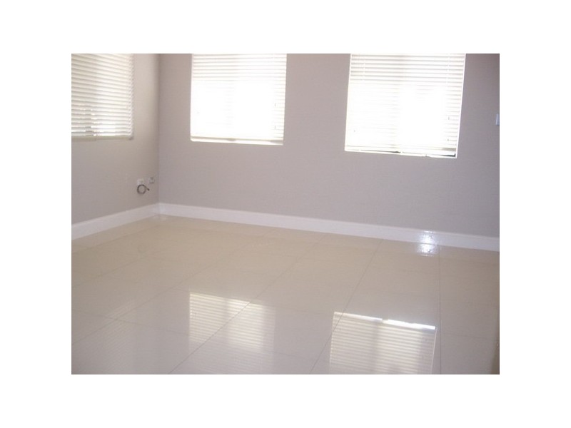 15 Oakleigh Ave, Granville NSW 2142