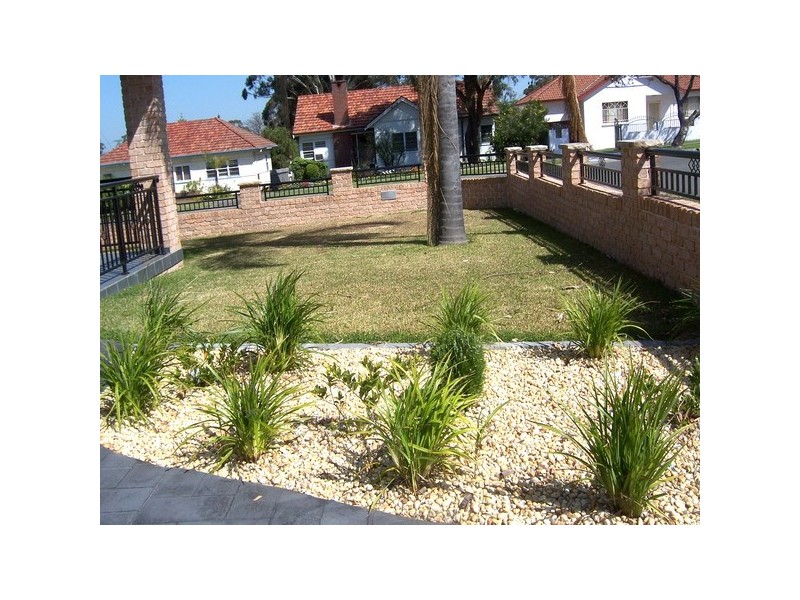 15 Oakleigh Ave, Granville NSW 2142