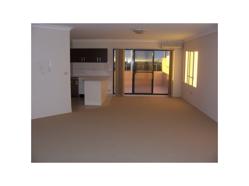 30/2  Amy Street, Regents Park NSW 2143